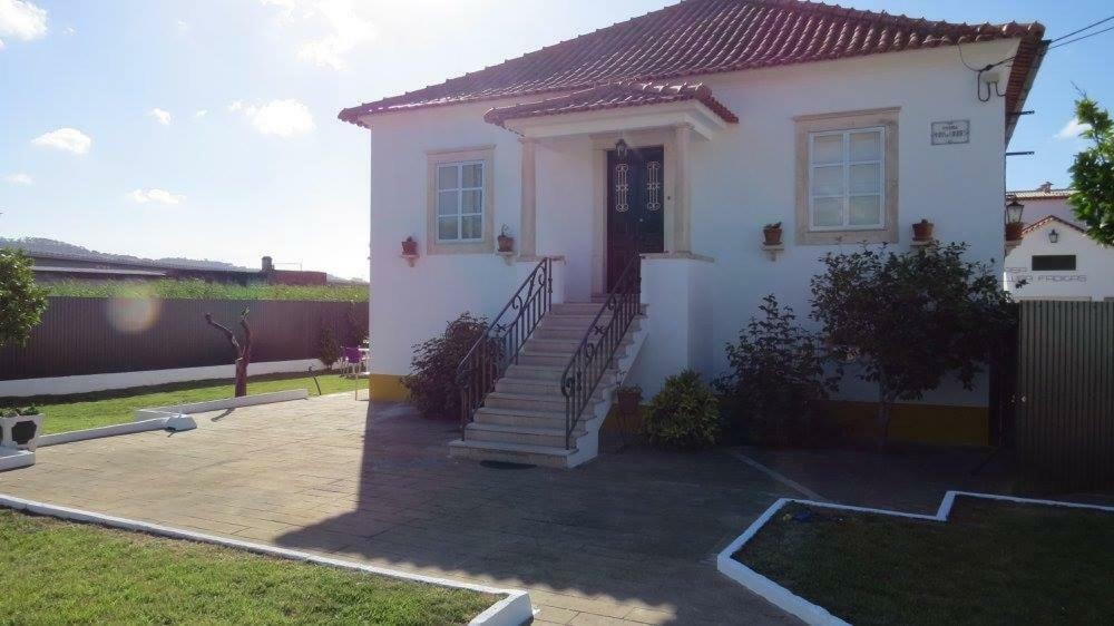 Villa Vivenda Maria De Lourdes Maiorga Esterno foto